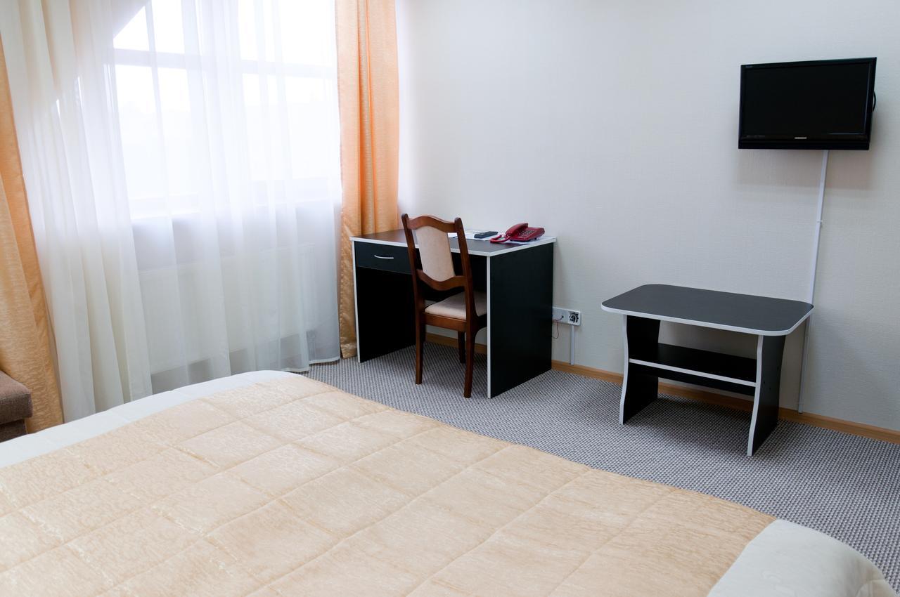 Avenue Hotel Zaslawye Ruang foto